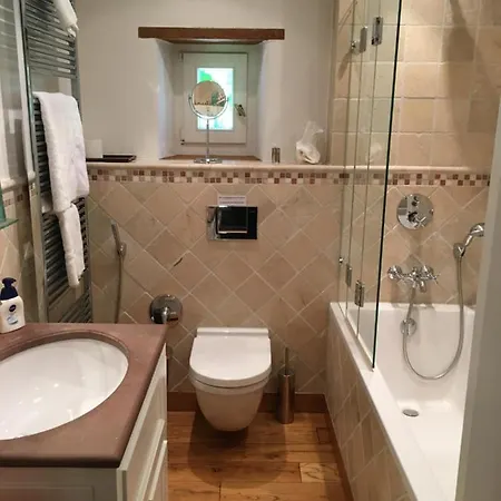 Jaegerhaus At Schloss Bleichheim Tatil Evi *